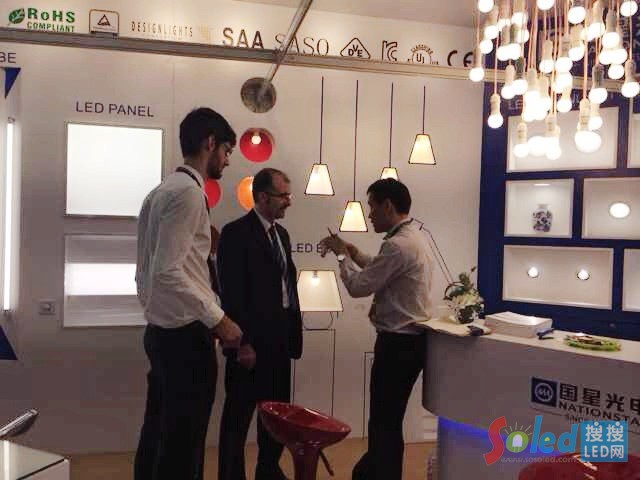 ����LED�����N���ˆT������^չ�̽�B����LED�����aƷ