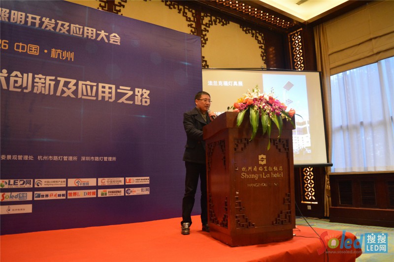 ��D7������