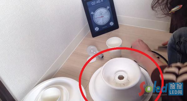 ���E5���ڼ����ײ��_һ��(g��)�������M(j��n)���ݵ�ȱ��