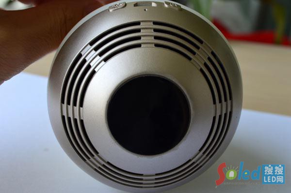 �ײ���������������F�Լ��·����