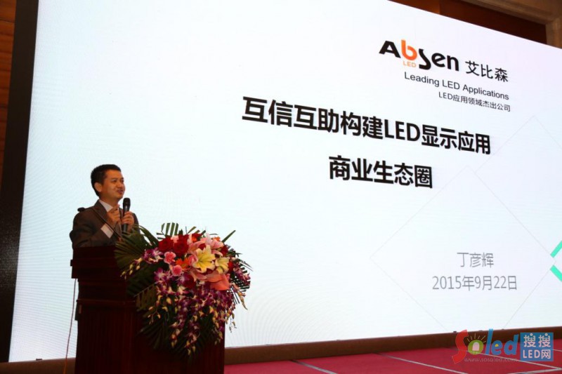 ���}���v