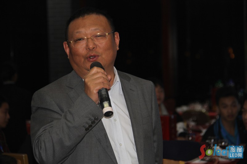 �\(ch��ng)(li��n)�Դ������(j��ng)����ν���ʽ��(d��ng)�x�Ї�(gu��)��f(xi��)LED�@ʾ��(y��ng)�÷֕�(hu��)��I(y��)������������