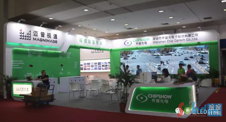 �������R�չ���c�~��ҕͨչλ  